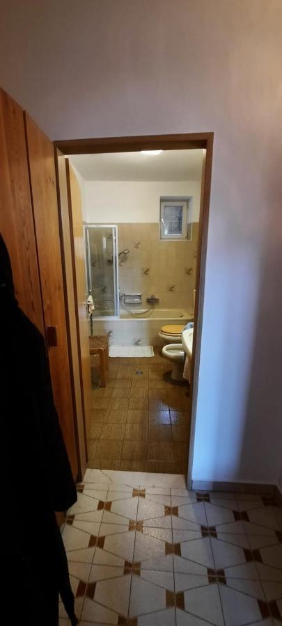 Hof Am Brunnen Apartment กอร์นายาโน ภายนอก รูปภาพ
